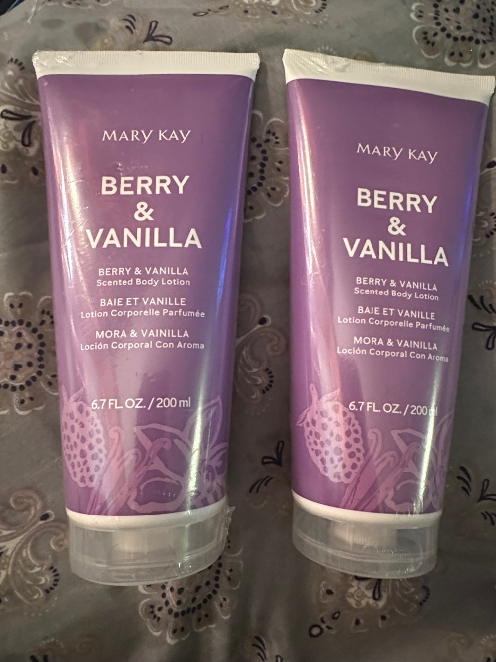 Mary Kay Berry & Vanilla Body Lotion — Purple